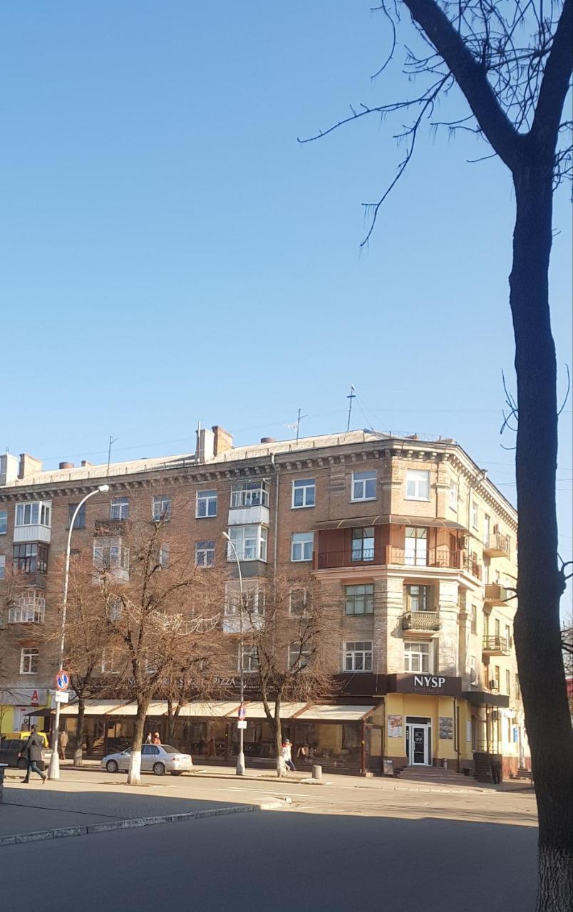 Apartment New York Street Kremenchuk Luaran gambar
